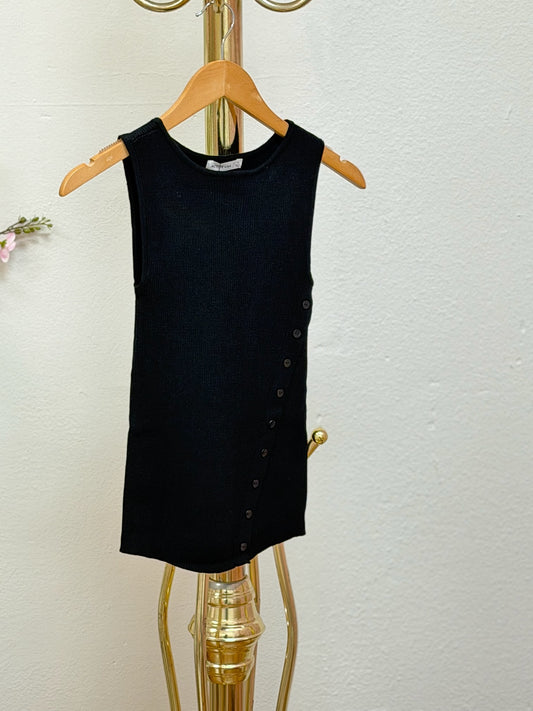Sleeveless Boat Neck Top