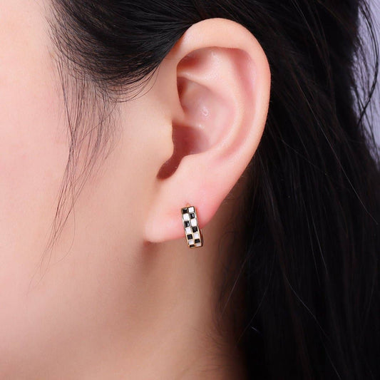 24K Gold Filled 13mm Checkered Enamel Huggie Cartilage Earrings