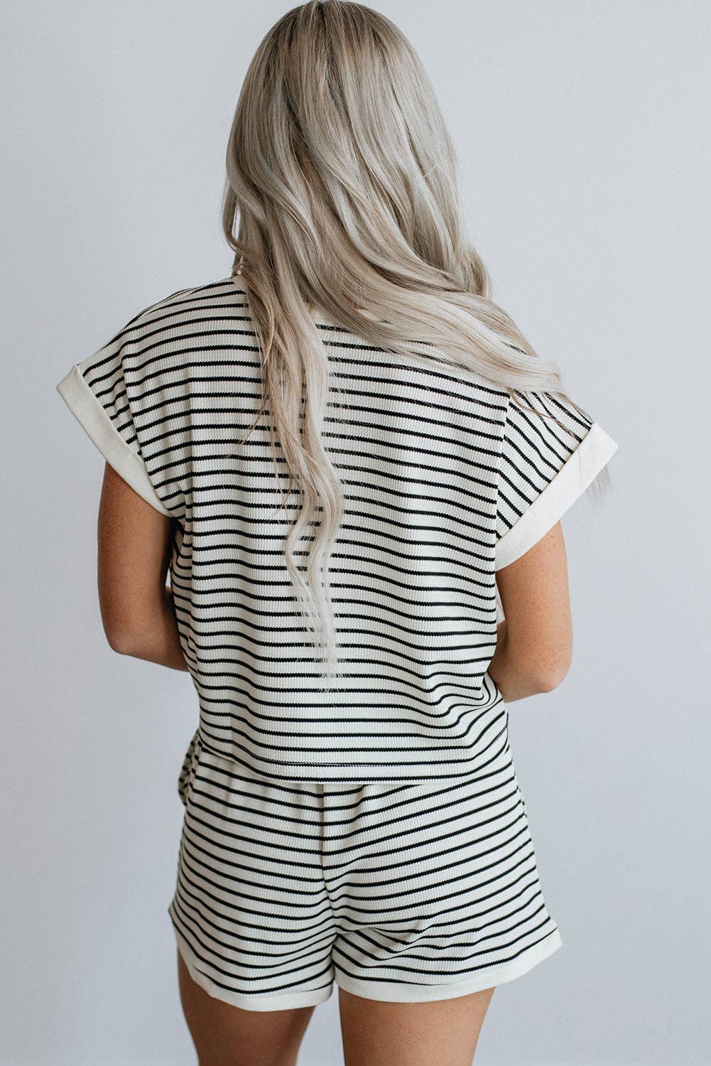 White Stripe Contrast Edge Short Set