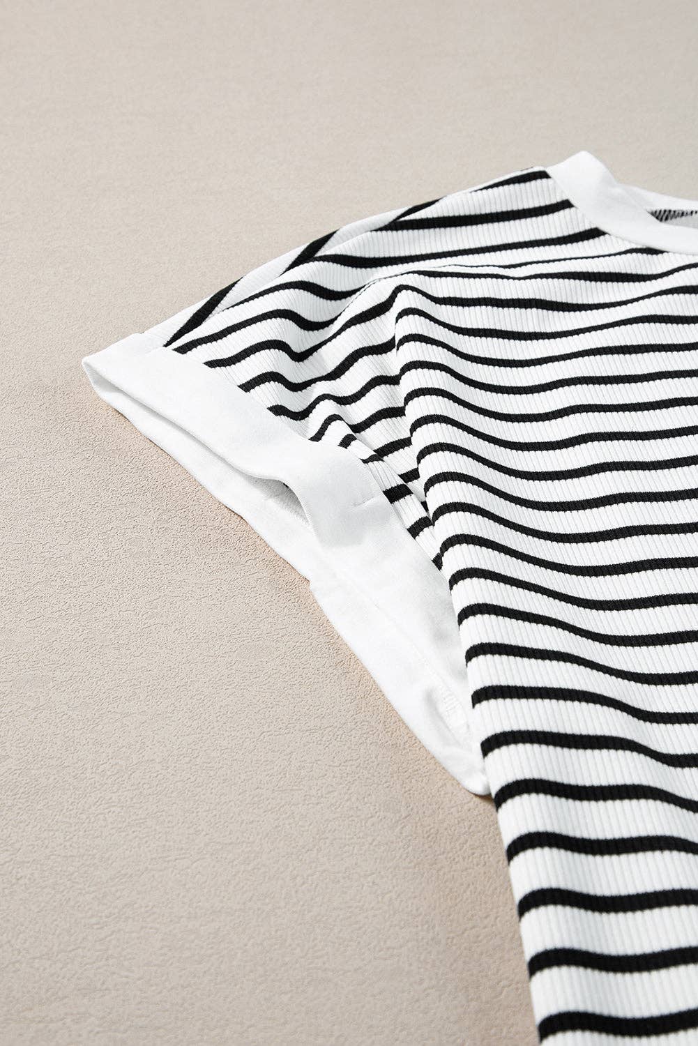 White Stripe Contrast Edge Short Set