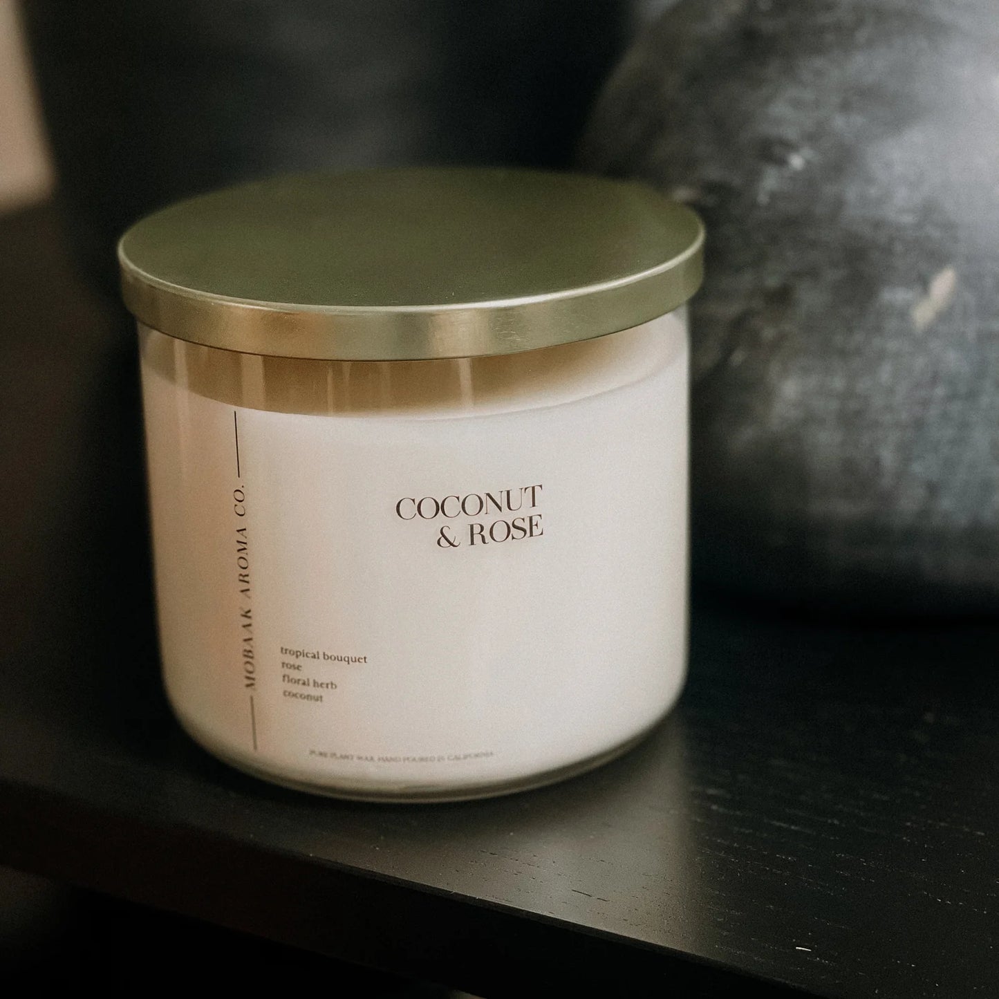 Coconut Rose Candle - Mobaak