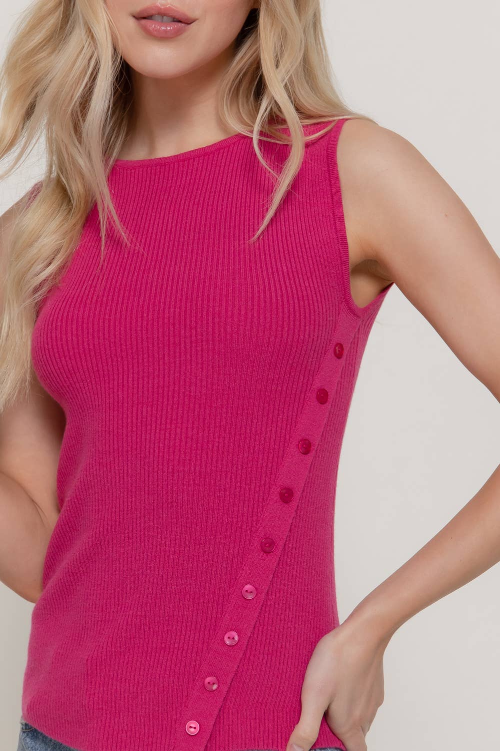 Sleeveless Boat Neck Top