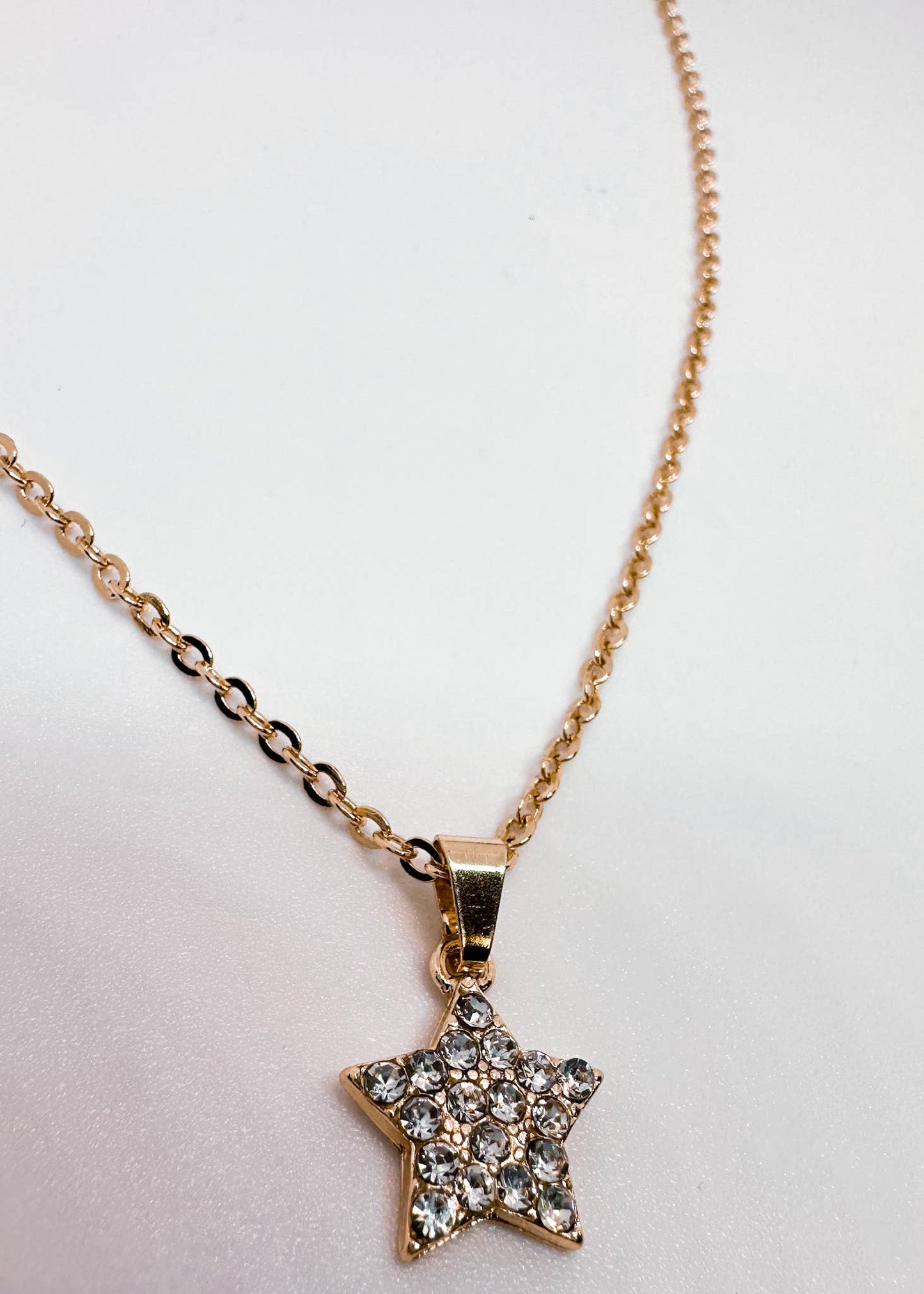Short Necklace with Star