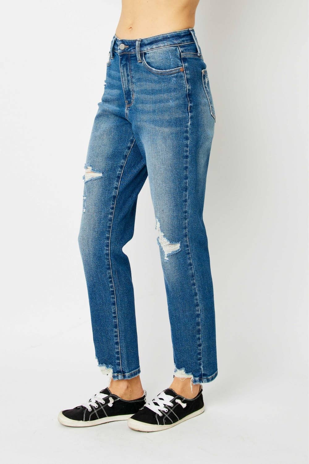 Judy Blue Queen Of Hearts Boyfriend Jeans