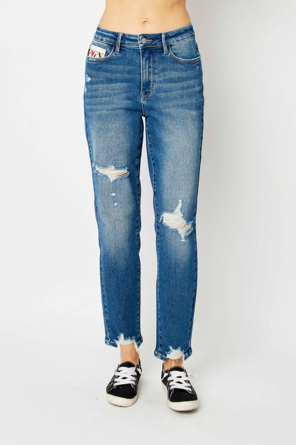 Judy Blue Queen Of Hearts Boyfriend Jeans