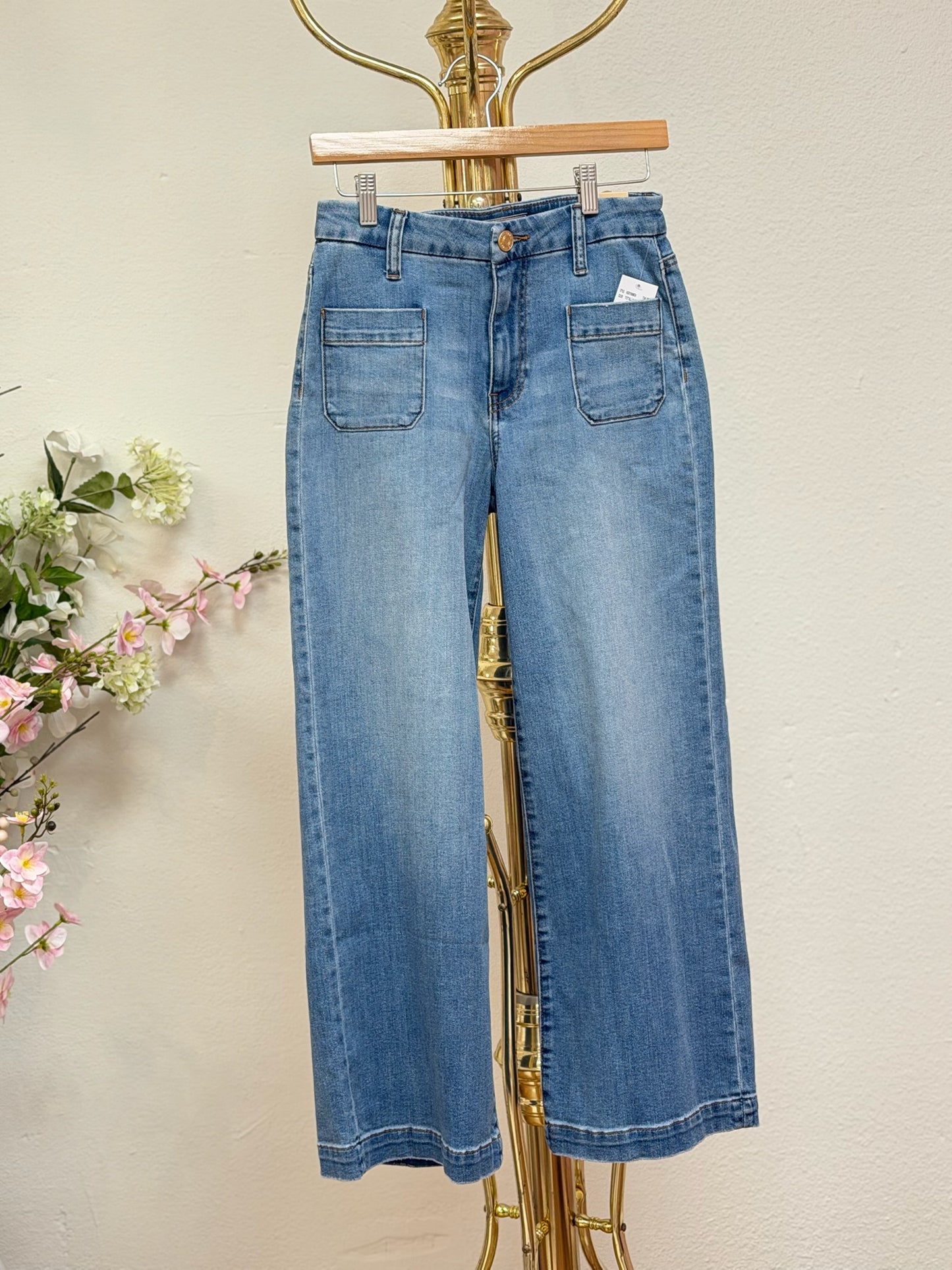 Kut Meg High Rise Wide Leg w/Patch Pockets