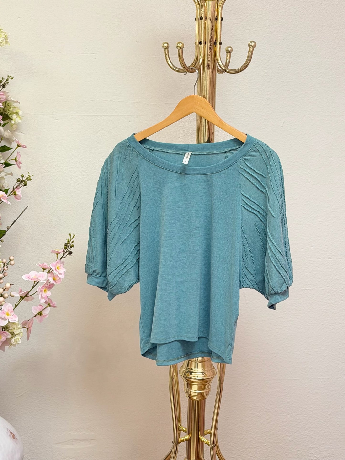 Solid Bubble Sleeve Top