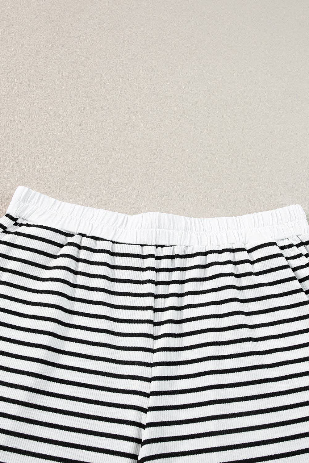 White Stripe Contrast Edge Short Set