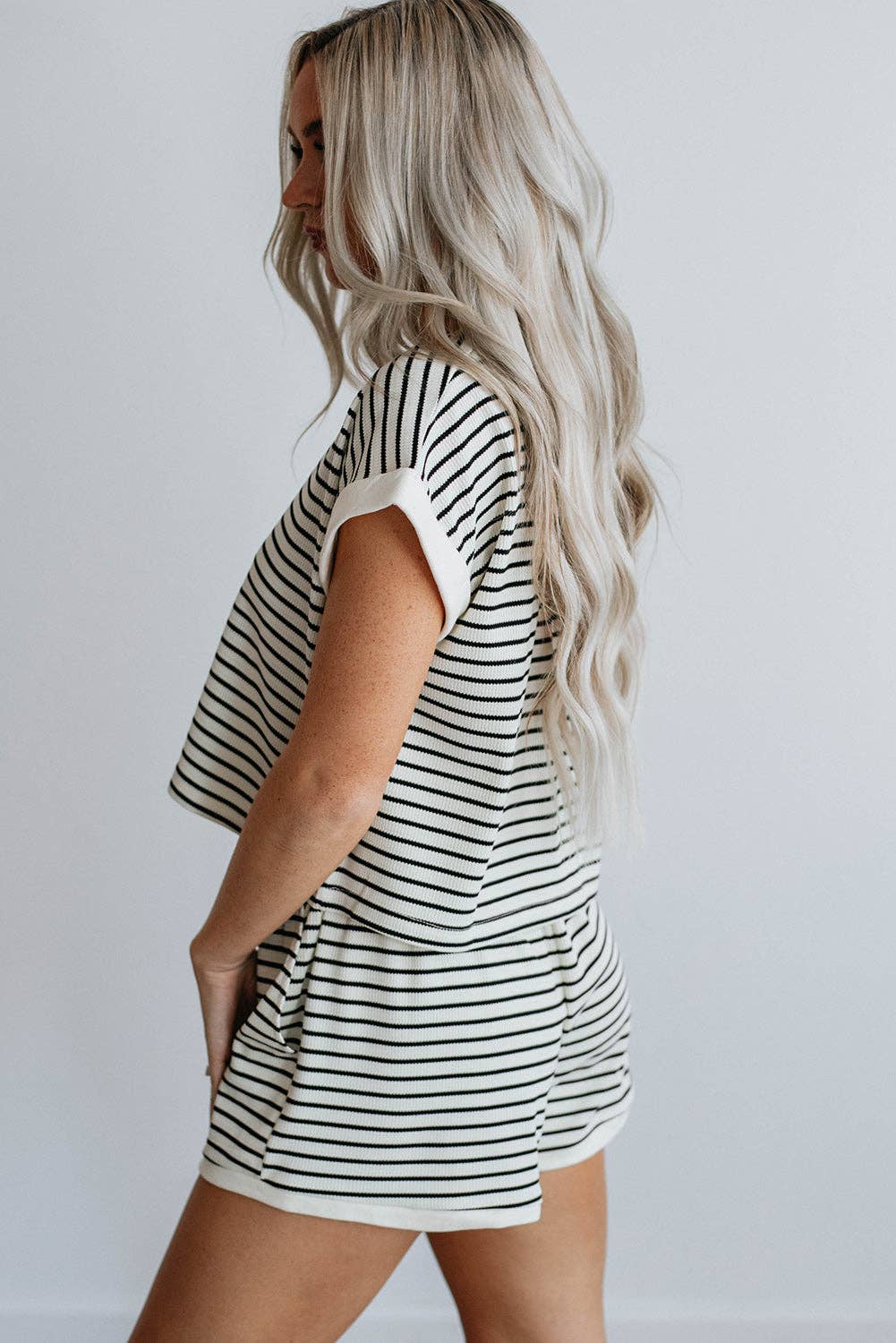 White Stripe Contrast Edge Short Set